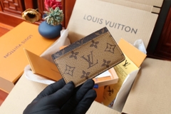 LOUIV Card Holder