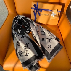 LOUIV Scarf