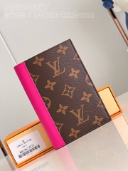 LOUIV Passport Cover
