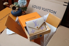 LOUIV Victoria Wallet