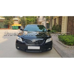 Cho thuê xe 4 chỗ Toyota Camry đưa đón sân bay