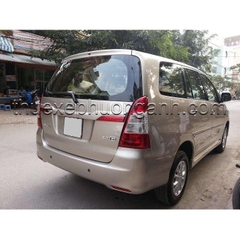 Cho thuê xe 7 chỗ Toyota Innova đưa đón sân bay