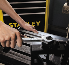 Cờ lê vòng miệng Stanley