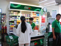 Hệ nhận diện chuỗi siêu thị Co.op Food