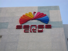 Logo nền tường Sense Cần Thơ