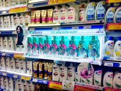 NHÃN HÀNG DẦU GỘI P&G