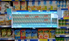 NHÃN HÀNG SỮA, BÁNH ĂN DẶM NESTLÉ