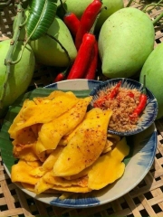 XOÀI SẤY CAY - 300gr