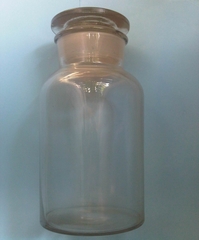 Chai thủy tinh MR 1000ml nút nhám màu trắng