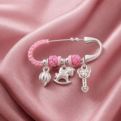 Ghim Cài Áo Bạc S99 Cho Bé - Cườm Nhiều Màu Mix Charm - GCAB001