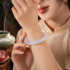 Vòng Đá Chalcedony Trắng Bản Đũa 8mm - VDQ002