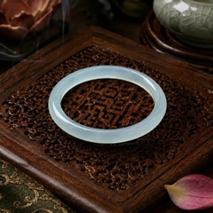 Vòng Đá Chalcedony Xanh Dương Bản Đũa 6mm - VDQ008