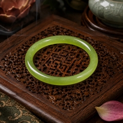 Vòng Đá Chalcedony Xanh Lá Bản Hẹ Mẫu 2 - VDQ029