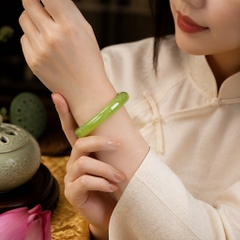 Vòng Đá Chalcedony Xanh Lá Bản Hẹ Mẫu 2 - VDQ029