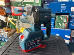 Máy đầm dùi cầm tay pin Boshun BS-DG35BL (Bộ 2 Pin + 1 Sạc + Dây 1.2m)