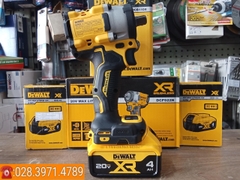 Máy siết bu lông dùng pin DeWALT DCF922N (chưa pin + sạc)