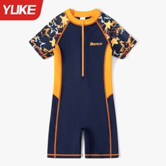 Đồ bơi bé trai liền thân tay ngắn quần ngắn hiệu YUKE - Họa tiết thể thao cho bé từ 15 đến 38kg