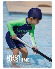 Đồ bơi bé trai tay dài liền thân vải chống UV kèm nón bơi HX 23106