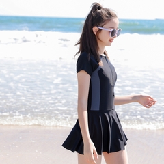 Đồ bơi bé gái váy đen phối xám 24-48kg quần đùi phía trong 2206