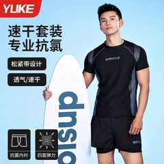 Đồ bơi nam tay ngắn quần đùi 2 lớp hiệu YUKE, co giãn đàn hồi, màu đen phối sọc thể thao cá tính