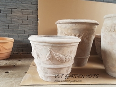 Round Terracotta Pots TRCT042