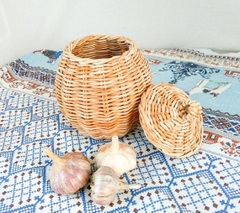 Rattan basket for onions potatoe and garlic 18