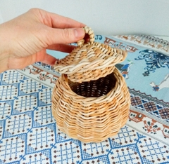 Rattan basket for onions potatoe and garlic 18