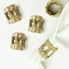 Woven Napkin Rings Set of 6, Farmhouse Napkin Ring Holders Handmade by Rush Grass, Natural Rustic Napkin Holders