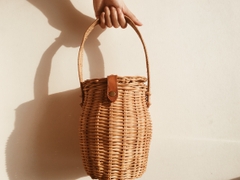 New Trending Fashion 2020 Beauty Women Rattan Handmade Straw Wicker handbags with Round Lid and Handles