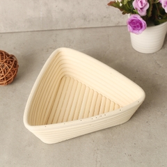 Wholesales Vietnam Handicraft White Rattan Triangle Dough Proofing Bread Basket Set of 3 Sizes for Baking Baguete