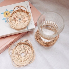 A set of 4 Round Flowers Hand Woven Rattan Placemat for Home Decor with Heat Resistant made in Vietnam