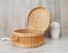Vintage Wicker Picnic Basket, Hamper, Rattan Picnic Basket, Complete Picnic Basket, Farm House decor, Coastal décor