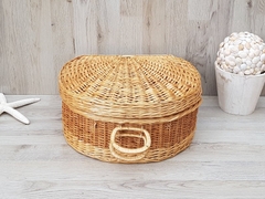 Vintage Wicker Picnic Basket, Hamper, Rattan Picnic Basket, Complete Picnic Basket, Farm House decor, Coastal décor