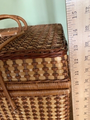 Vintage Wicker Suitcase with Lid Rattan Storage Baskets  with Lid for Picnic