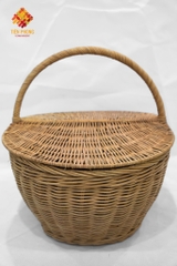 vintage rattan basket for picnic