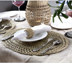 Set of 4 Pack Oval Woven Placemats for Dining Table, Braided Place Mat Handmade Natural Seagrass Wicker Placemat Heat Resistant Hot Insulation Anti-Skidding Non-Slip