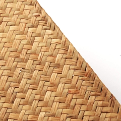 Retail A Set of 4 Rectangular Hand Woven Non-Slip Sea grass Place mat with Heat Resistant function