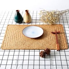 Retail A Set of 4 Rectangular Hand Woven Non-Slip Sea grass Place mat with Heat Resistant function