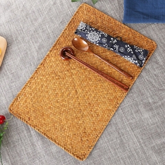 Retail A Set of 4 Rectangular Hand Woven Non-Slip Sea grass Place mat with Heat Resistant function