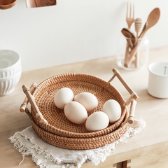 Weaving Round water hyacinth basket for fruit/ bread with handling from Vietnam
