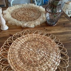 Vietnamese Creative Dining Round Eco-friendly Water Hyacinth Placemat Perfect for Decorative Kitchen