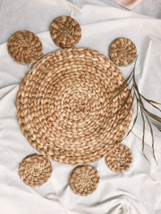 Retail Cheapest Price A Set of 5 Vietnamese Natural Hand Woven Water Hyacinth Placemat for Cups