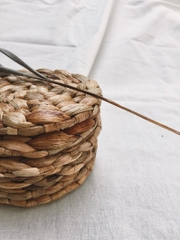Retail Cheapest Price A Set of 5 Vietnamese Natural Hand Woven Water Hyacinth Placemat for Cups