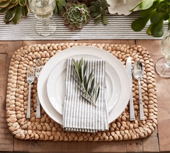 Best Price Vietnam Manufacturer Hand Woven Water Hyacinth Non-Slip Placemat with Heat Resistant function for Tablewares Plate