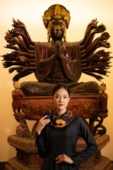 Khăn lụa vuông 65 - Mẫu Ánh Sáng