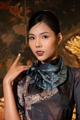 Khăn lụa vuông 65 - Mẫu Vườn Đêm