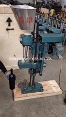 Máy đóng nắp gỗ chai rượu vang