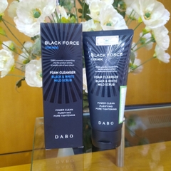 Sữa rửa mặt dành cho nam ngăn ngừa mụn Dabo Black Force