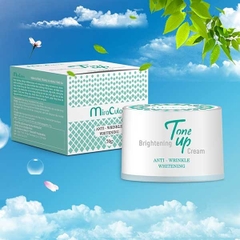 Kem Dưỡng Da Miraculous Brightening Tone Up Cream -350.000 Kem Dưỡng Trắng, Nâng Tone Da Miraculous Brightening Tone Up Cream là sản phẩm sữa dưỡng của dòng kem dưỡng trắng da với chất kem lỏng, không gây rít.