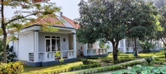 BUNGALOW HƯỚNG HỒ